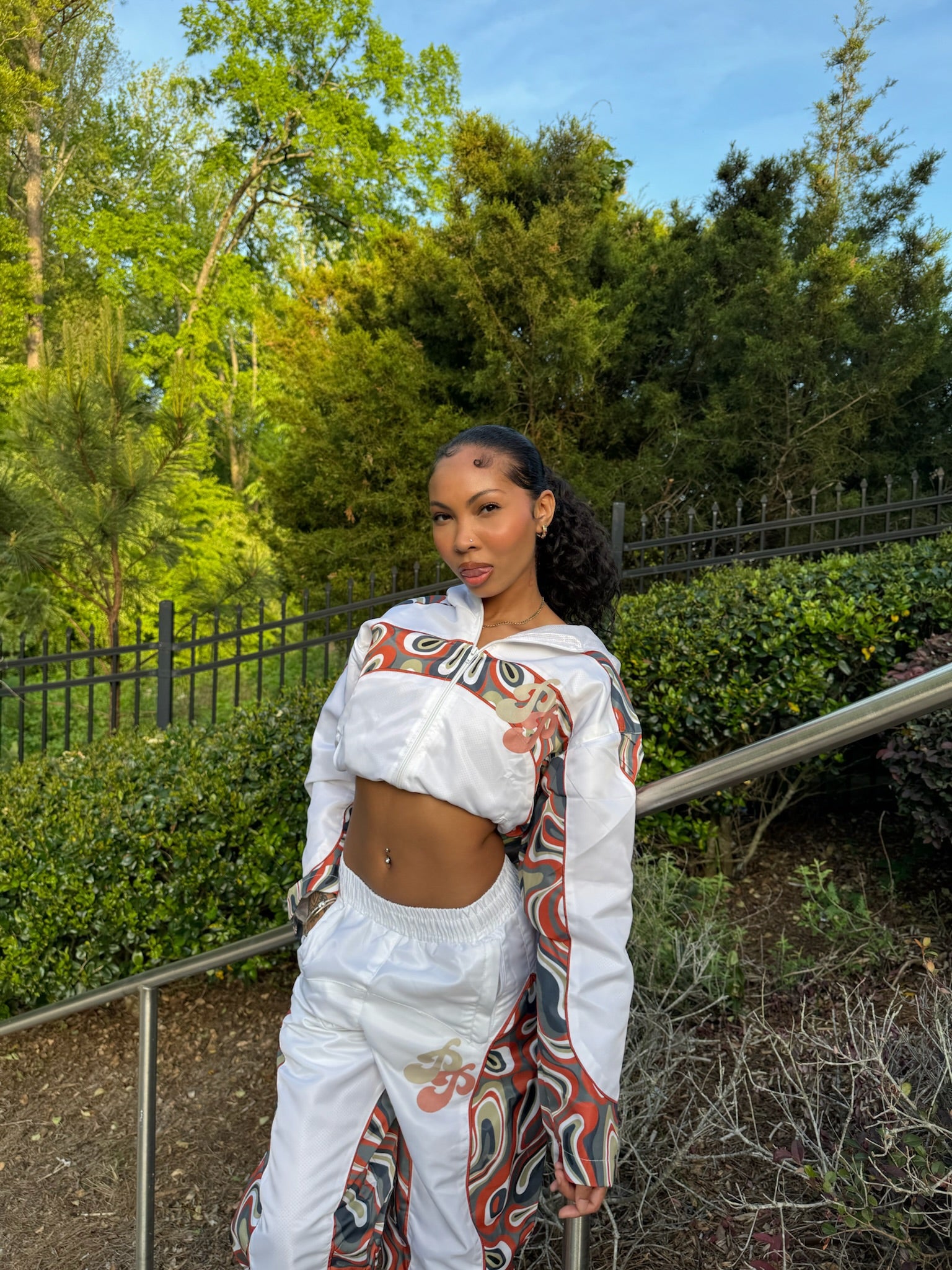 PROFIT PLAYAS ESSENTIAL TRACK SUIT  (WHITE)