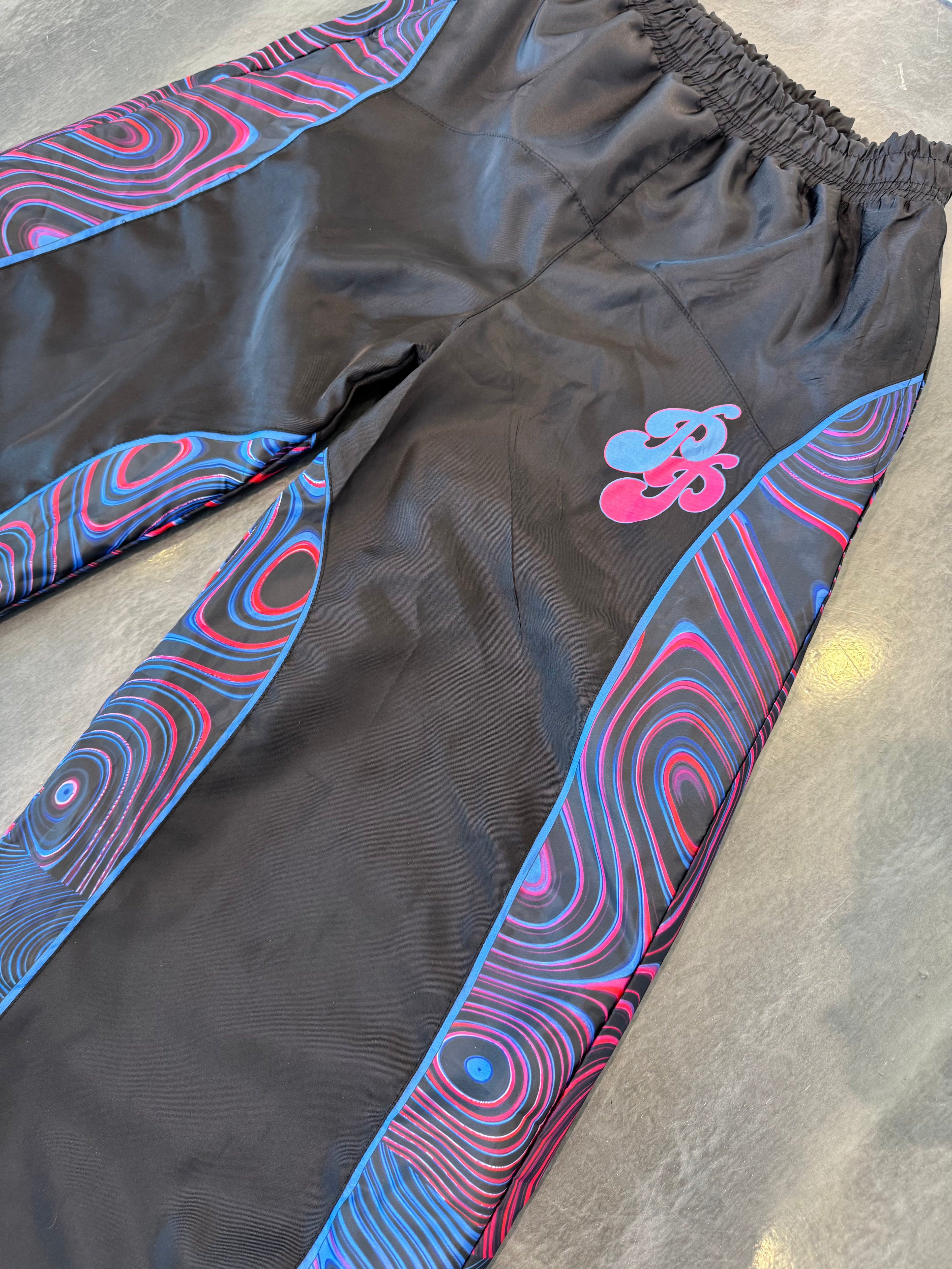 PROFIT PLAYAS ESSENTIAL TRACK SUIT  (BLACK)